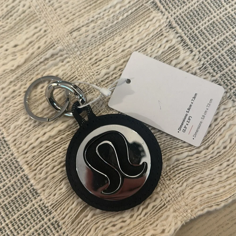 Lululemon Black and Silver Logo Bag Charm & Keychain in “LOVE” NEW - Picture 7 of 9